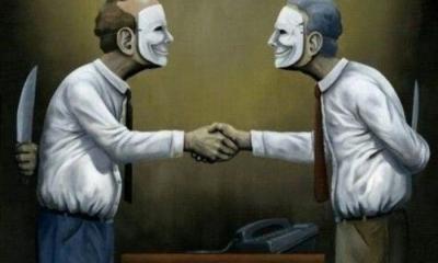 মুনাফিক কারা?